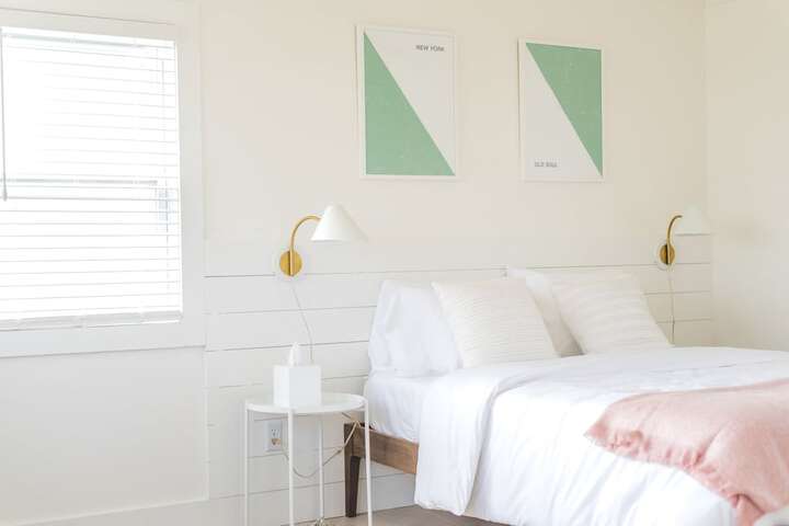 Studio 1 Queen Bed (15 of 19)