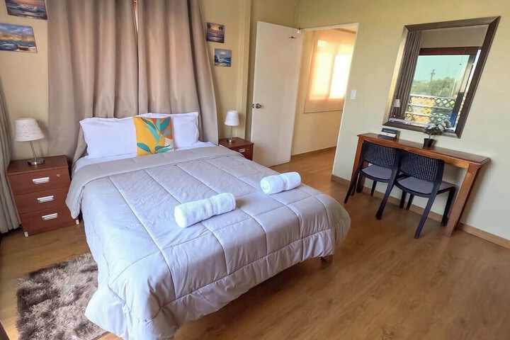 Room 7 of 214