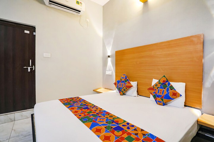 Room 11 of 29
