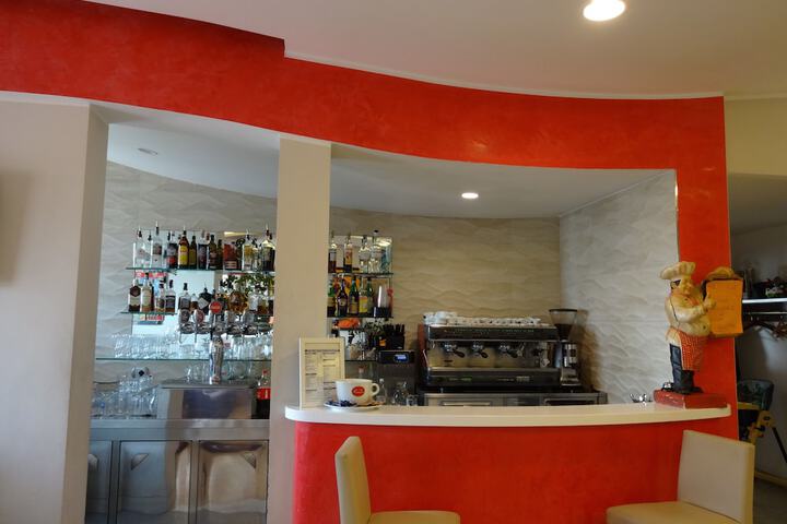 Lounge 60 of 65