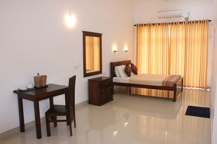 Room 5 of 35