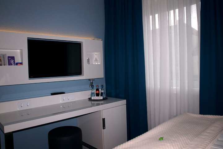 Room 37 of 57