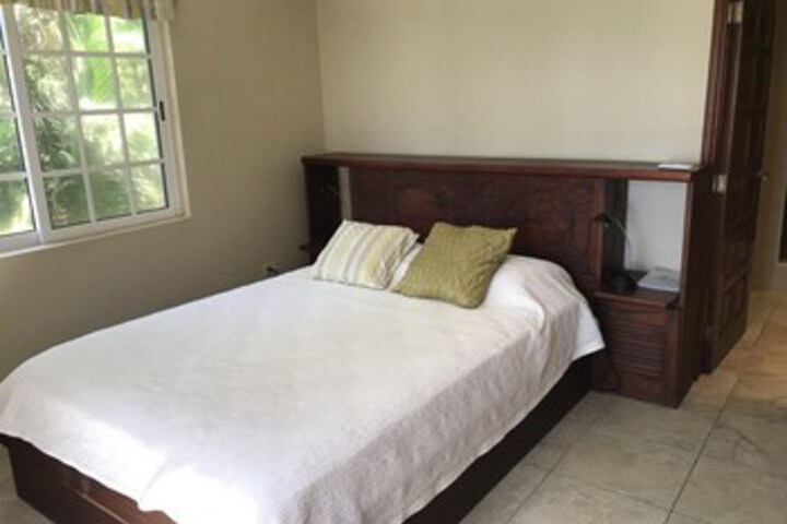 Room 64 of 85