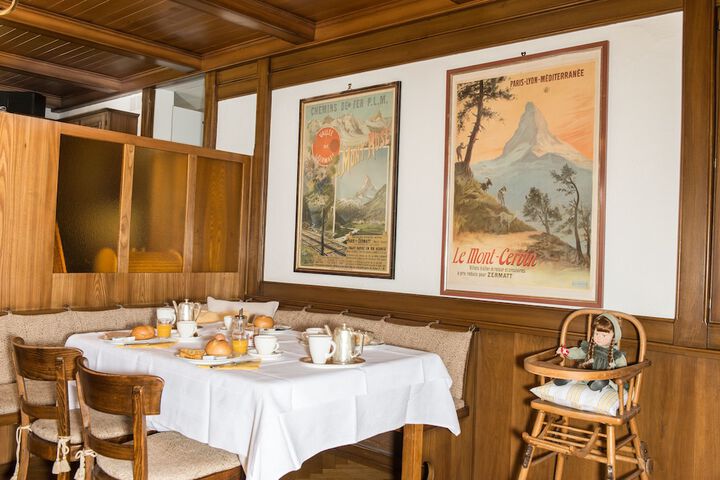 Breakfast/Coffee Service 46 of 65