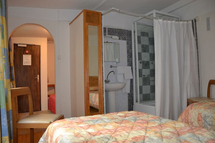 Room 14 of 70