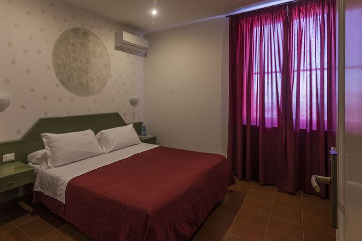 Room 15 of 55