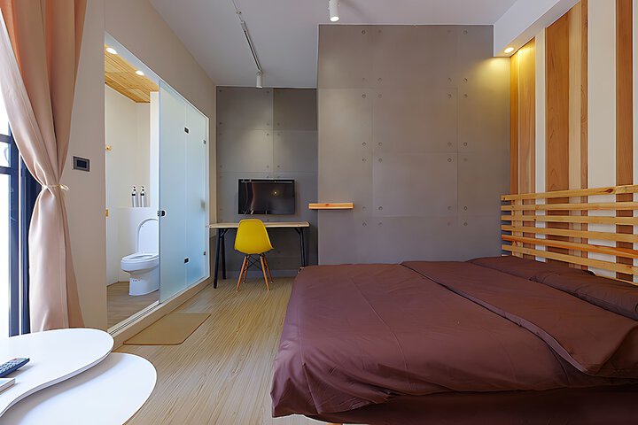 Room 62 of 95