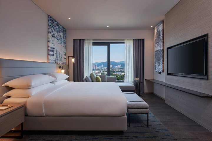 Room 10 of 55