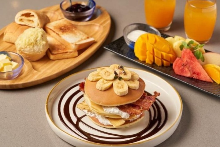 Breakfast/Coffee Service 107 of 156