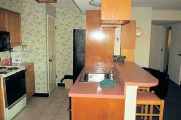 Room 34 of 49
