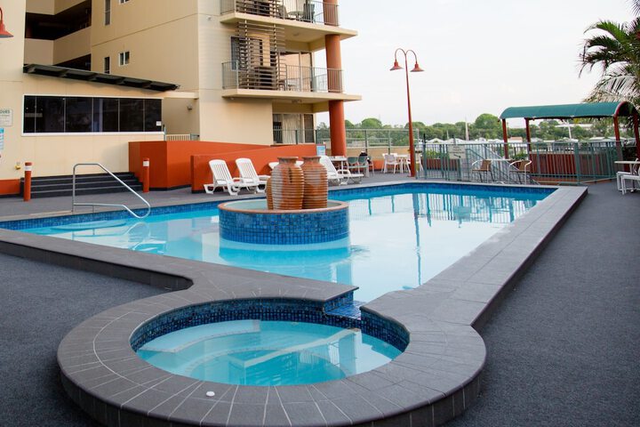 Pool 32 of 48