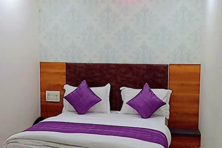 Room 7 of 26