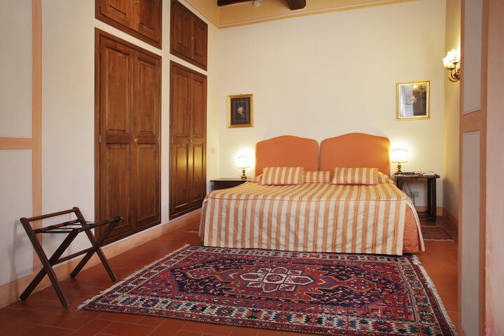 Room 38 of 150