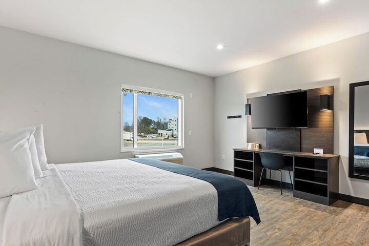 Room 10 of 37