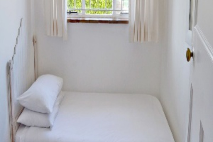 Room 513 of 648