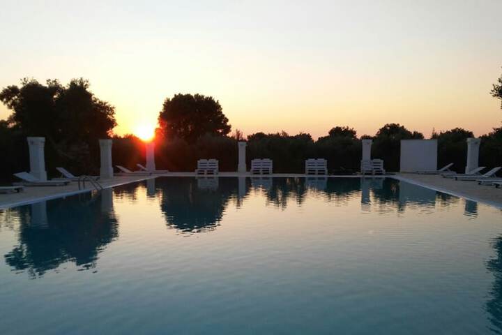 Pool Hotel
