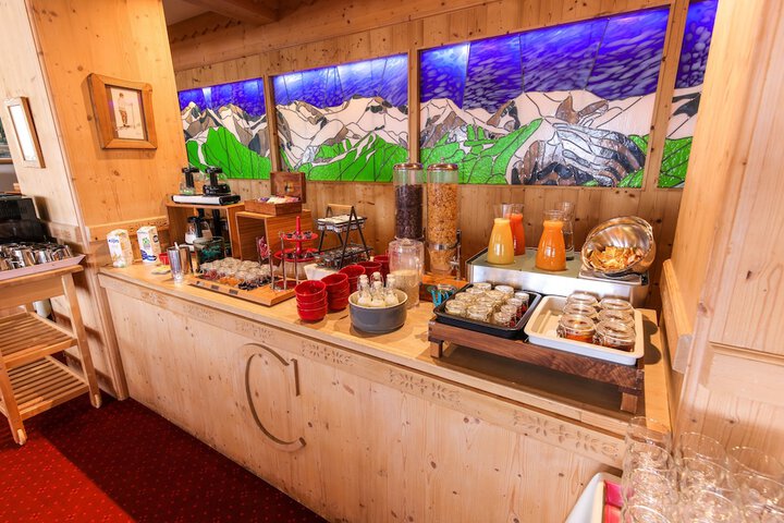 Breakfast/Coffee Service 35 of 65
