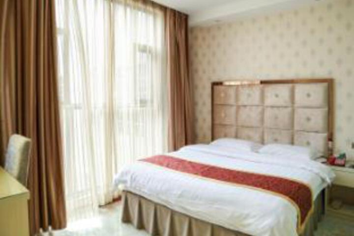 Room 16 of 17