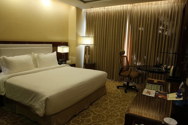 Room 25 of 70