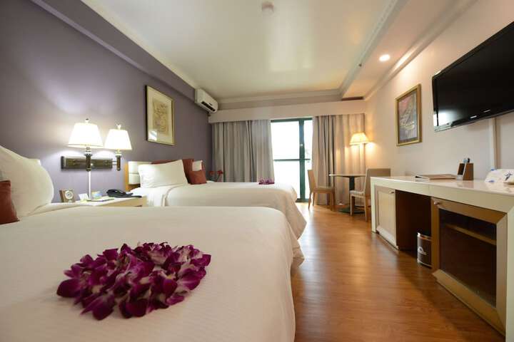 Room 19 of 29