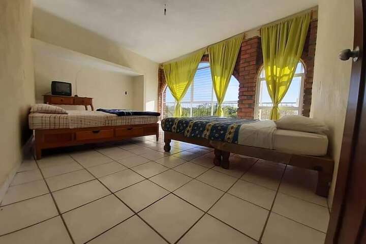 Room 3 of 20