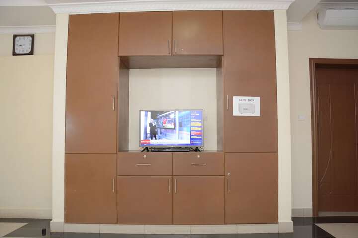 Room 49 of 103