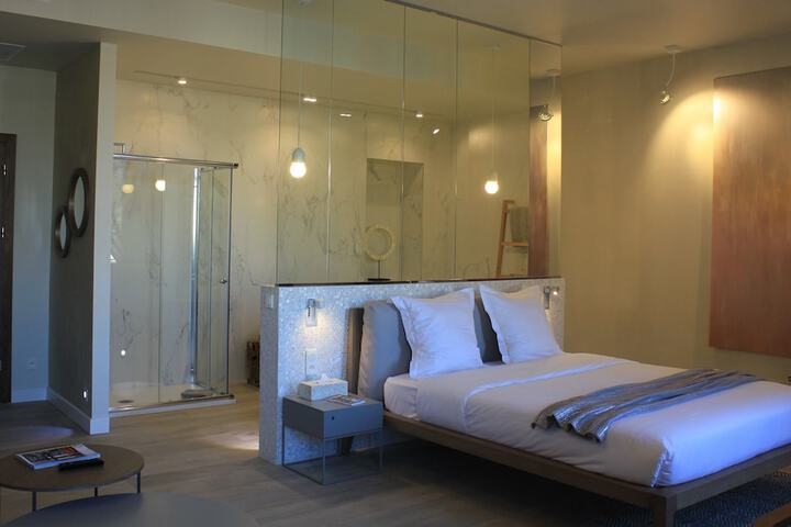 Room 7 of 44