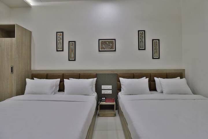 Room 11 of 20