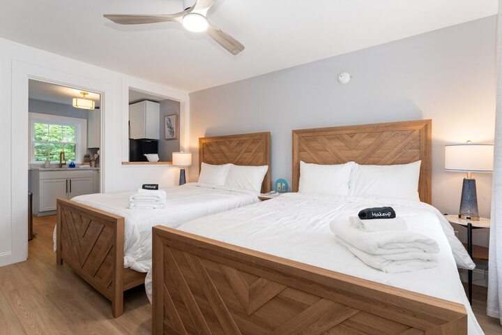 Room 12 of 36