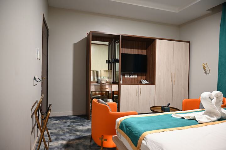 Room 21 of 61