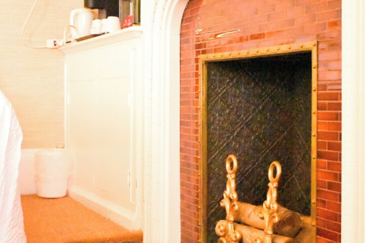 Room 35 of 125