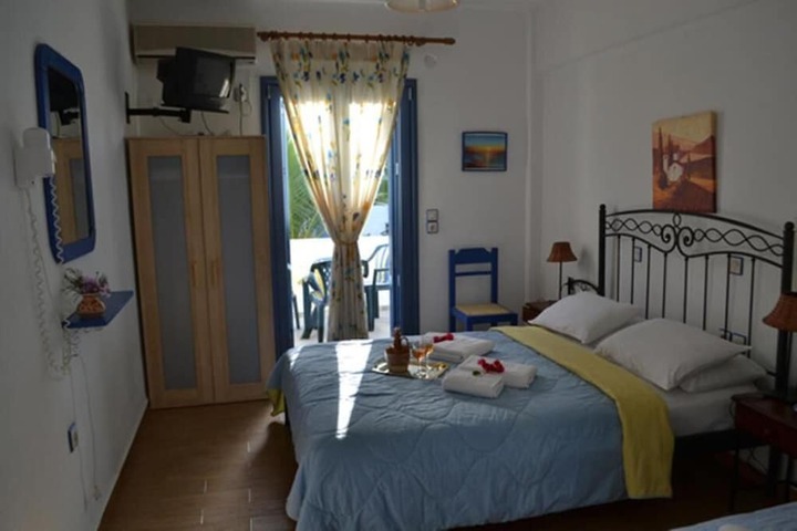 Room 4 of 41
