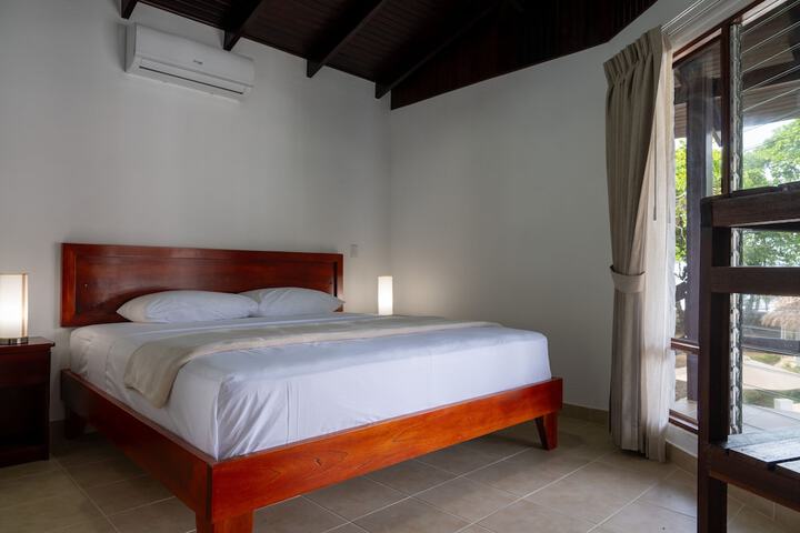 Room 26 of 115