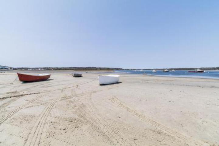 Lighthouse Suites at Pine Point