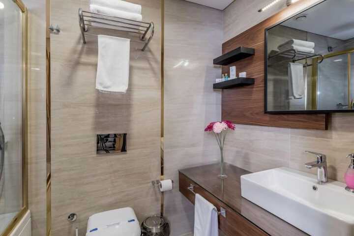 Clean Restrooms