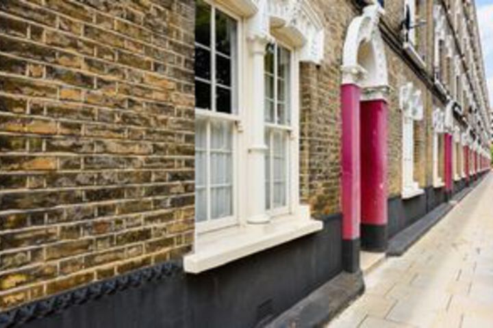 Urban Central London 2BR with Roof Terrace!