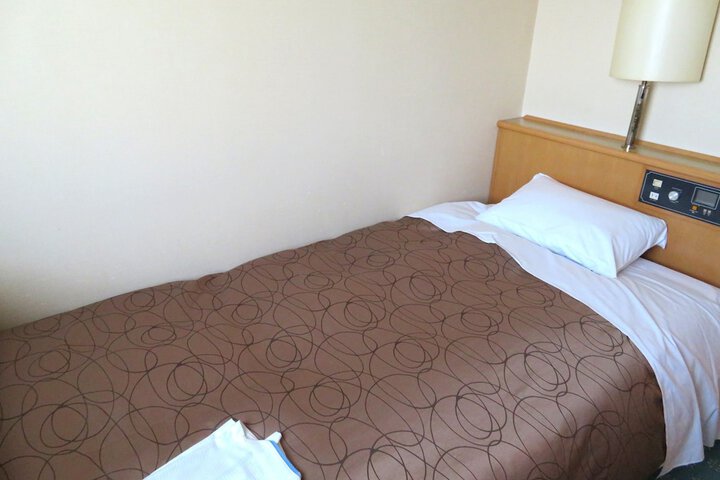 Room 14 of 123