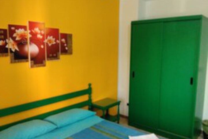 Room 36 of 48