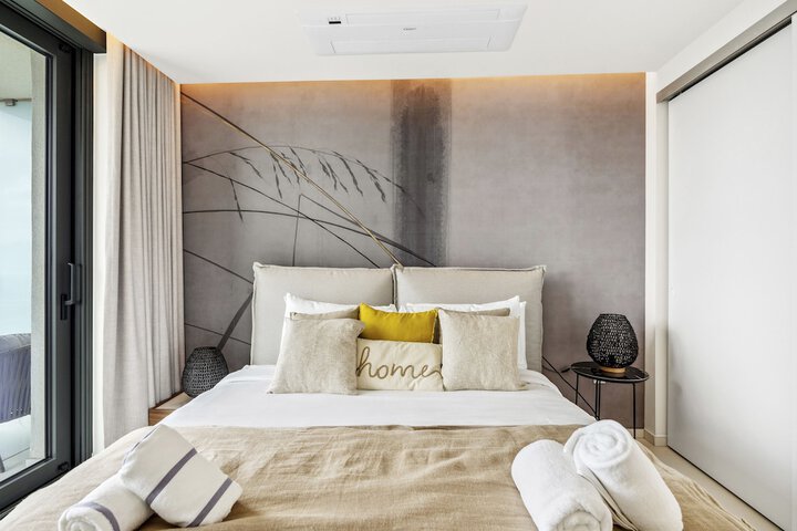 Room 218 of 1000
