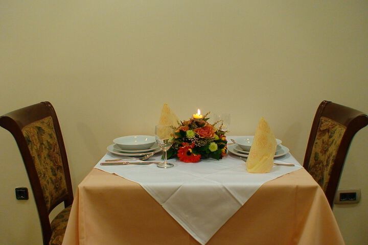 Dining 22 of 31