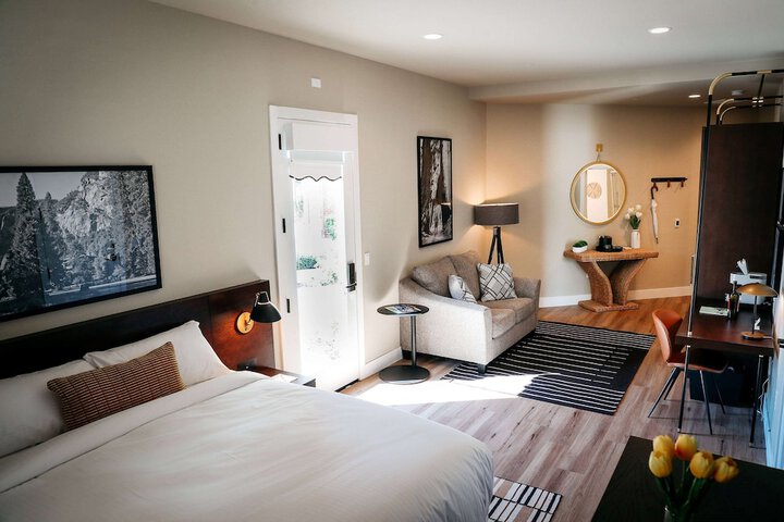 1 King Bed (9 of 20)