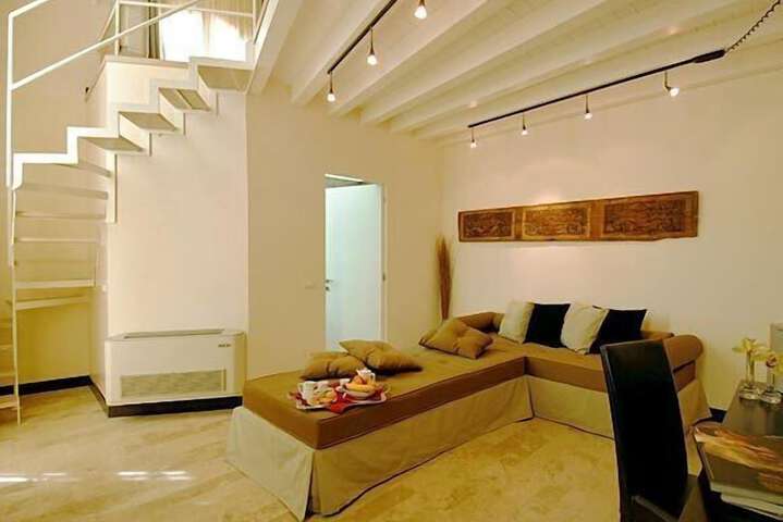 Room 20 of 29