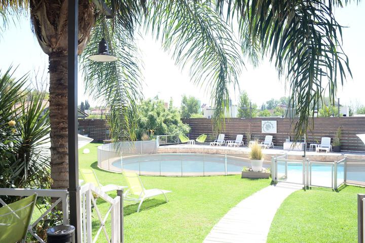 Pool 42 of 93