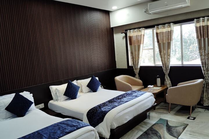 Room 12 of 22