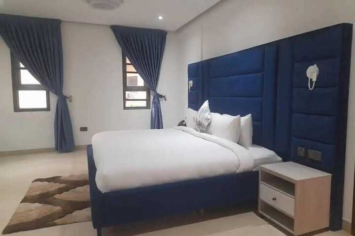 Room 16 of 67