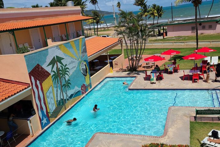 Pools & Facilities