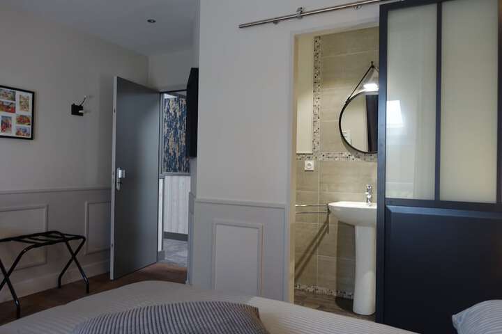 Hotel Interior 19 of 40