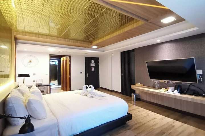 Room 14 of 31