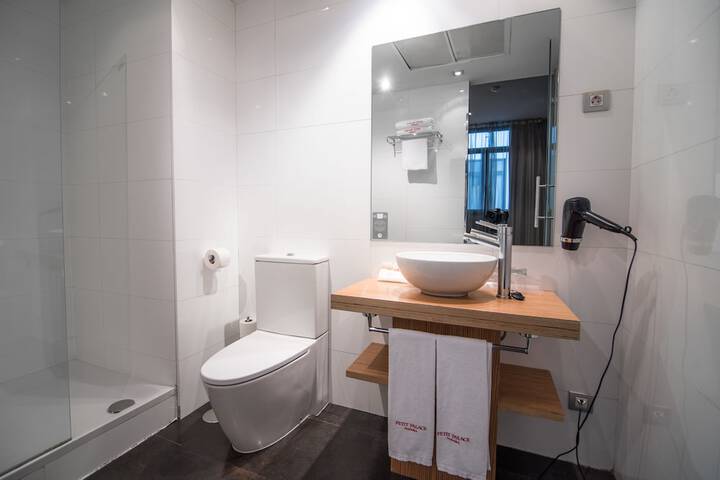 Bathroom Interior Photo