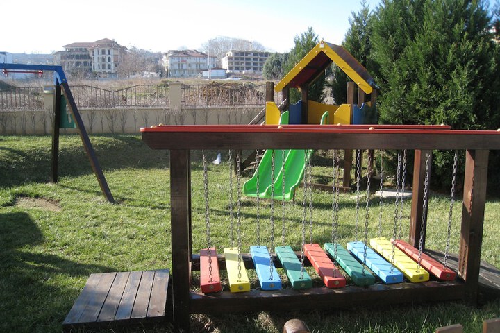 Children's play area - outdoor
